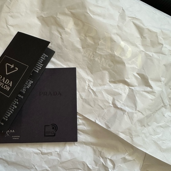 Prada lace-up, low-top platform sneakers. 
Pristine condition - Picture 5 of 11